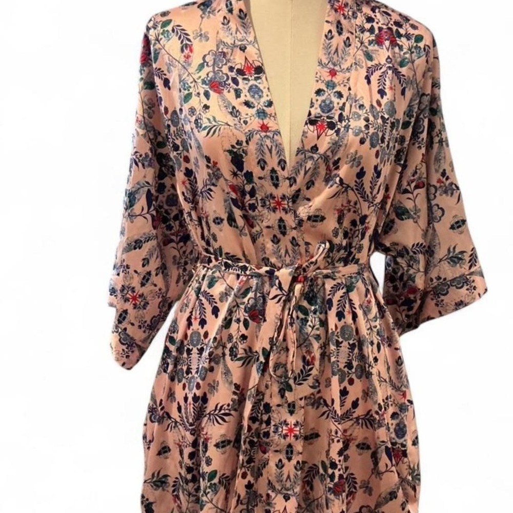 Victoria's Secret Robe Womens XS/S Pink Floral Satin Kimono Pockets Excellent
